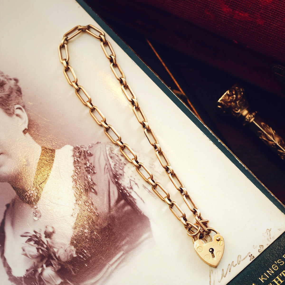 Date 1985 9ct Gold Padlock & Chain Bracelet