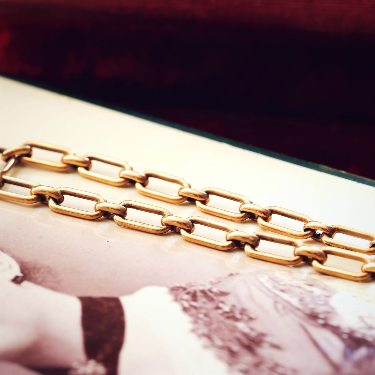 Date 1985 9ct Gold Padlock & Chain Bracelet