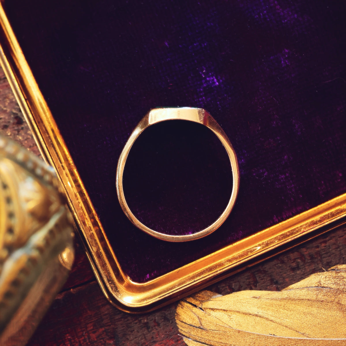 Classic Date 1990 Men's Bloodstone Signet Ring