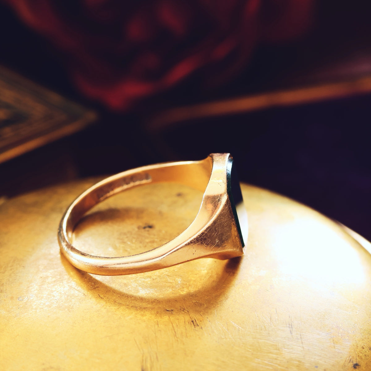 Classic Date 1990 Men's Bloodstone Signet Ring