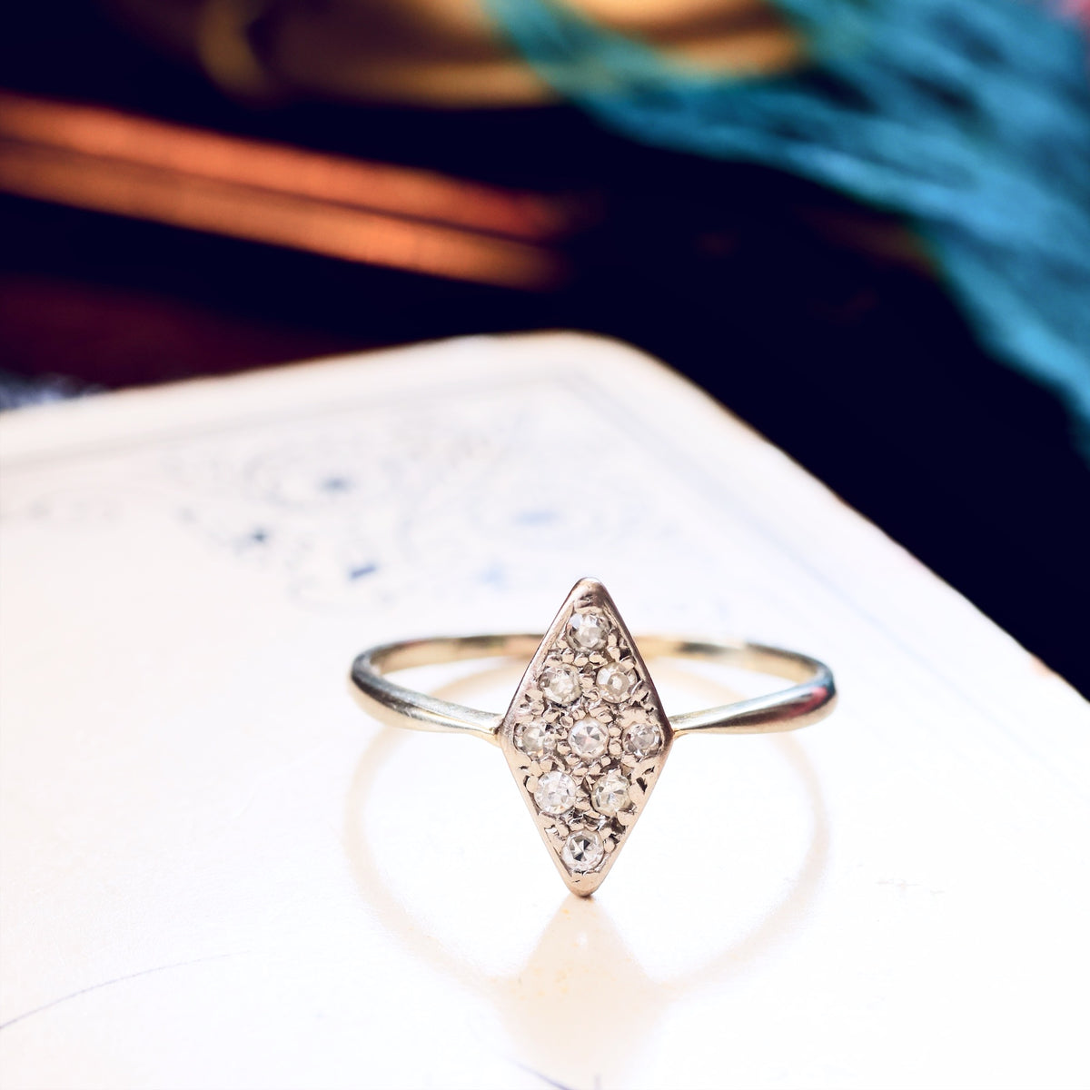 Fine Lovely! Vintage Diamond & Platinum Ring
