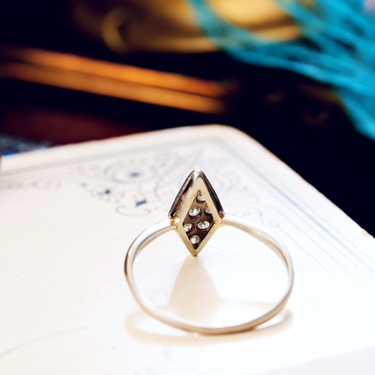 Fine Lovely! Vintage Diamond & Platinum Ring
