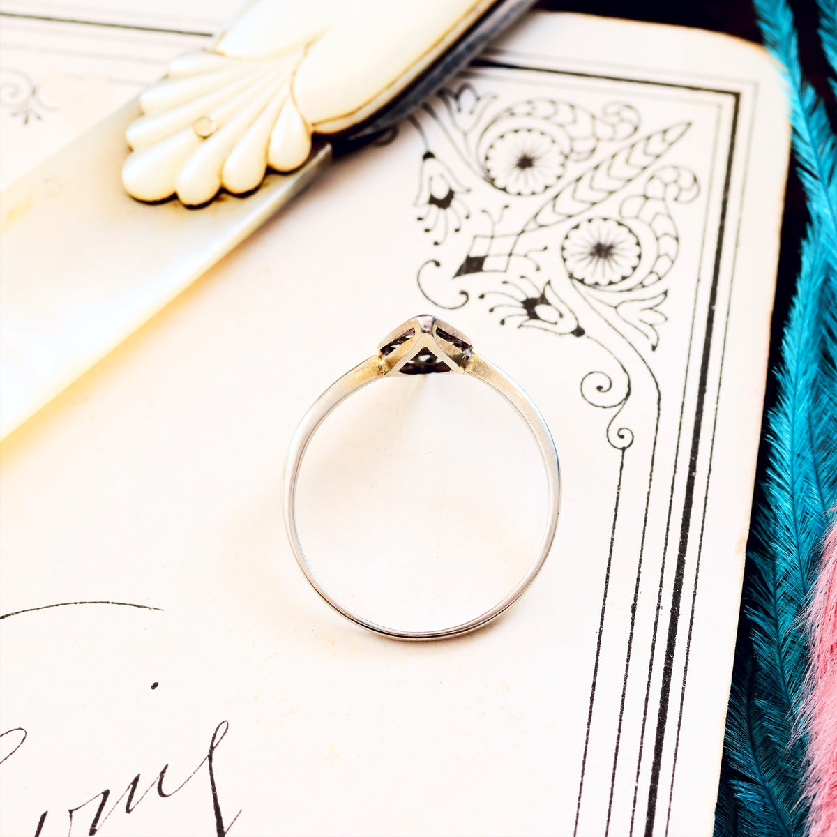 Fine Lovely! Vintage Diamond & Platinum Ring