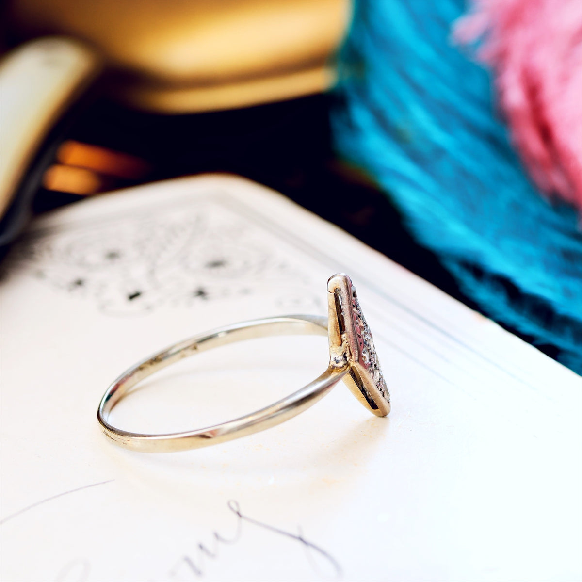 Fine Lovely! Vintage Diamond & Platinum Ring