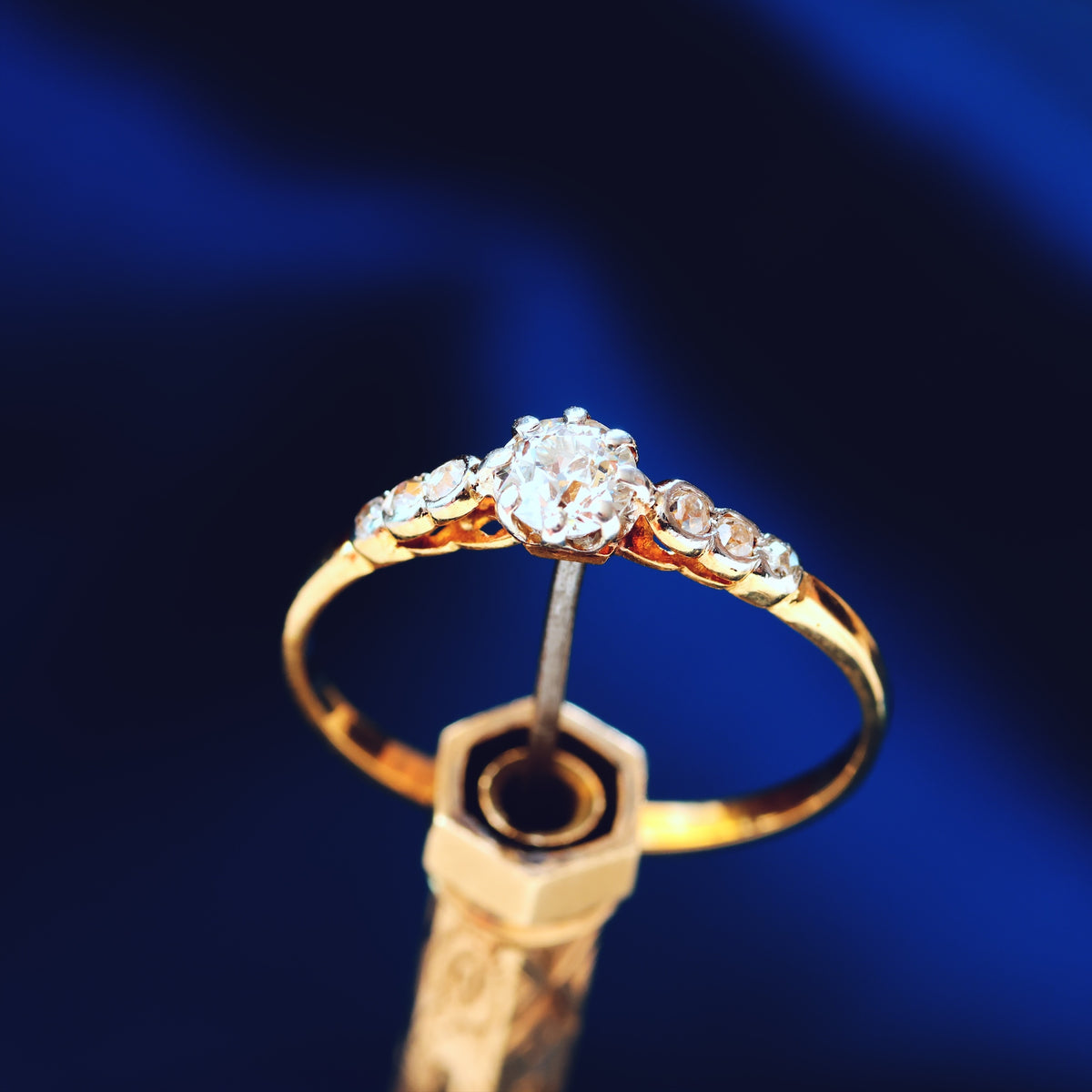 Unique Beauty! Vintage Diamond Engagement Ring