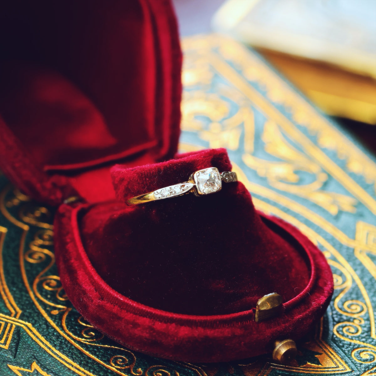 Dearest! Vintage Edwardian Diamond Engagement Ring