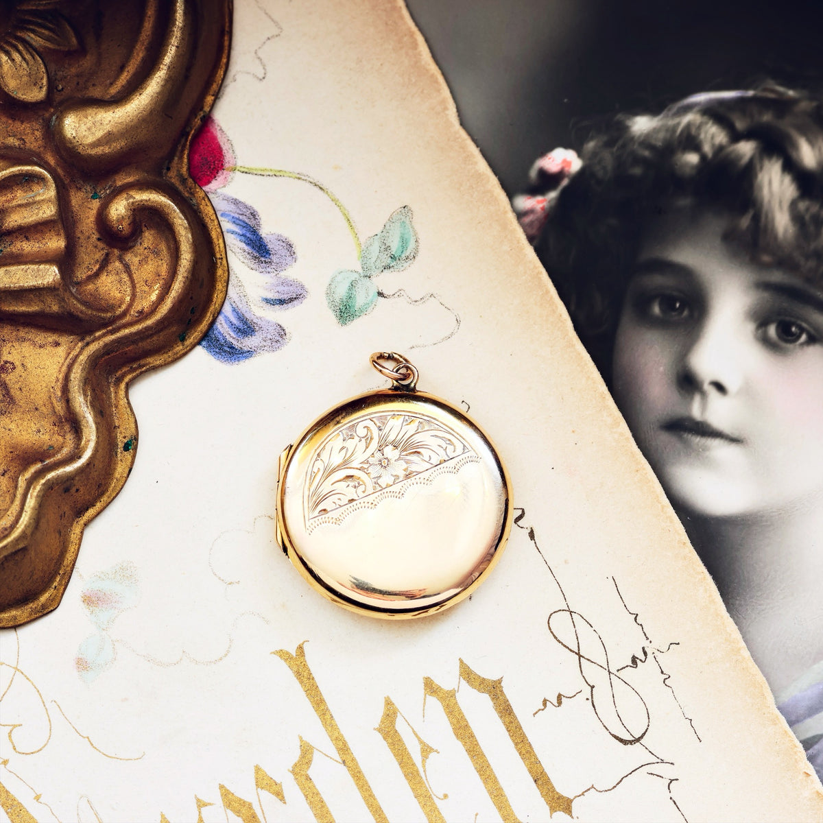 My Favourite! Vintage 9ct Gold Locket