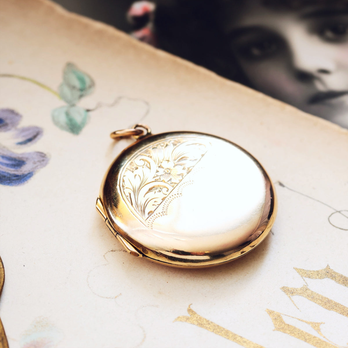 My Favourite! Vintage 9ct Gold Locket
