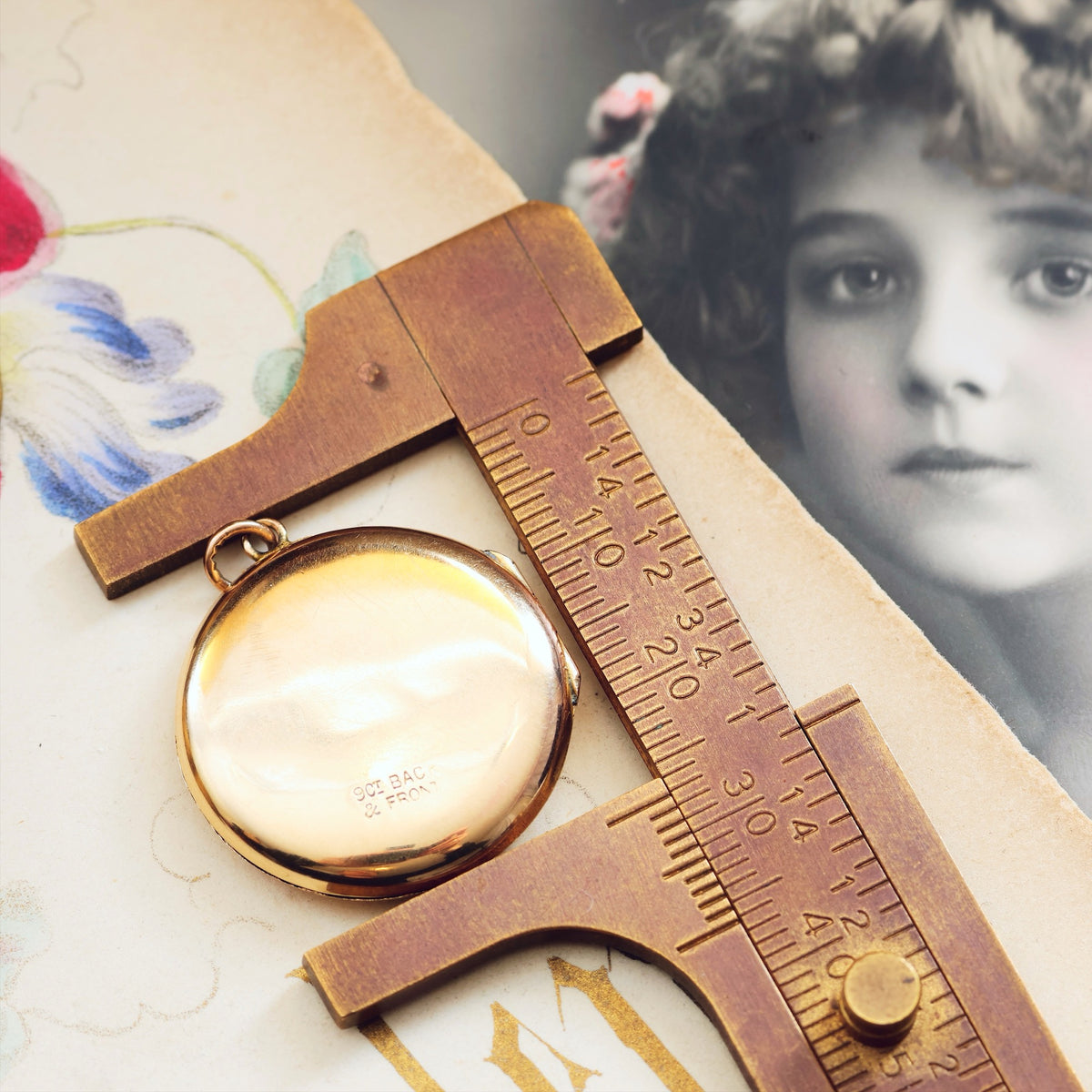 My Favourite! Vintage 9ct Gold Locket