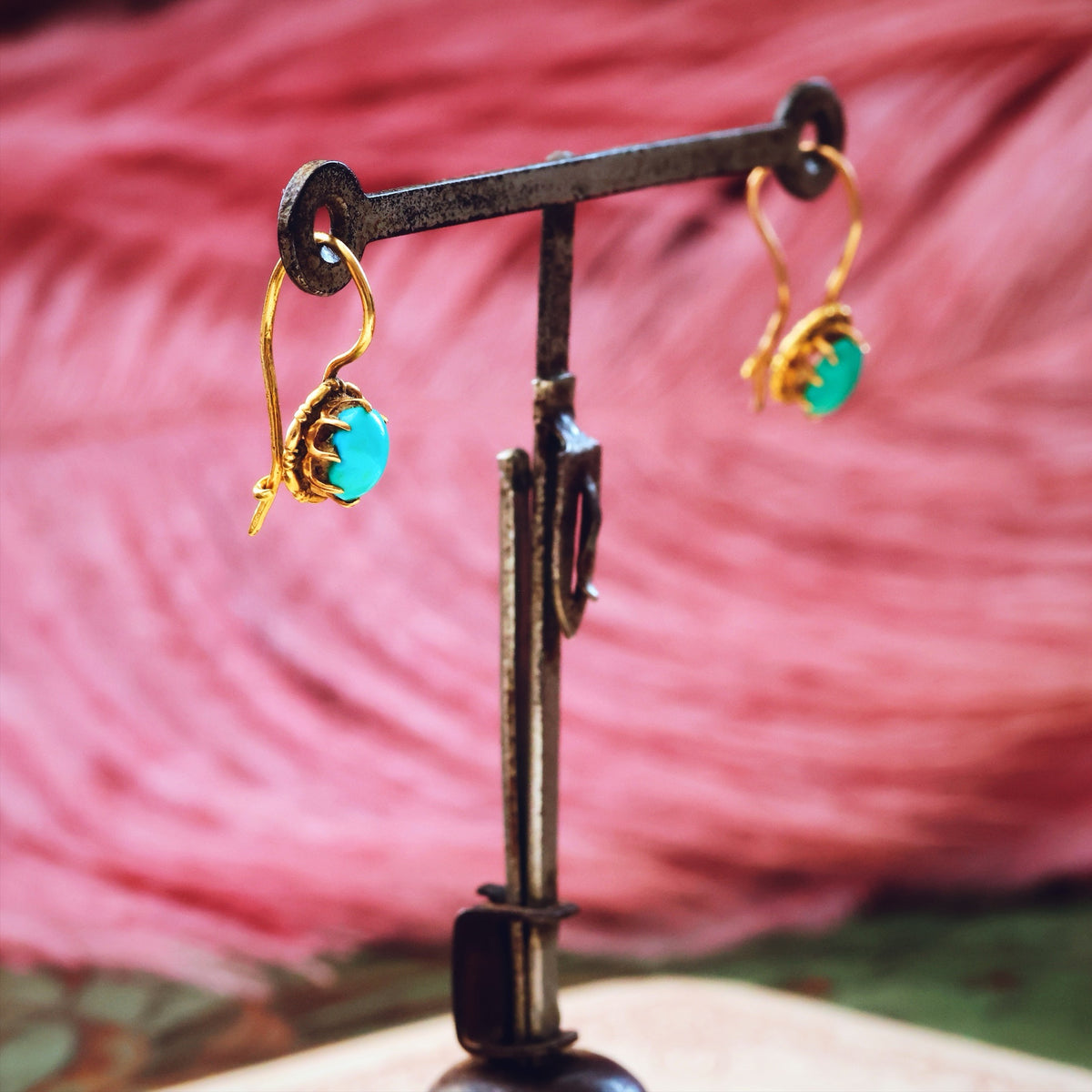 Cute! Antique 15ct Gold & Turquoise Earrings