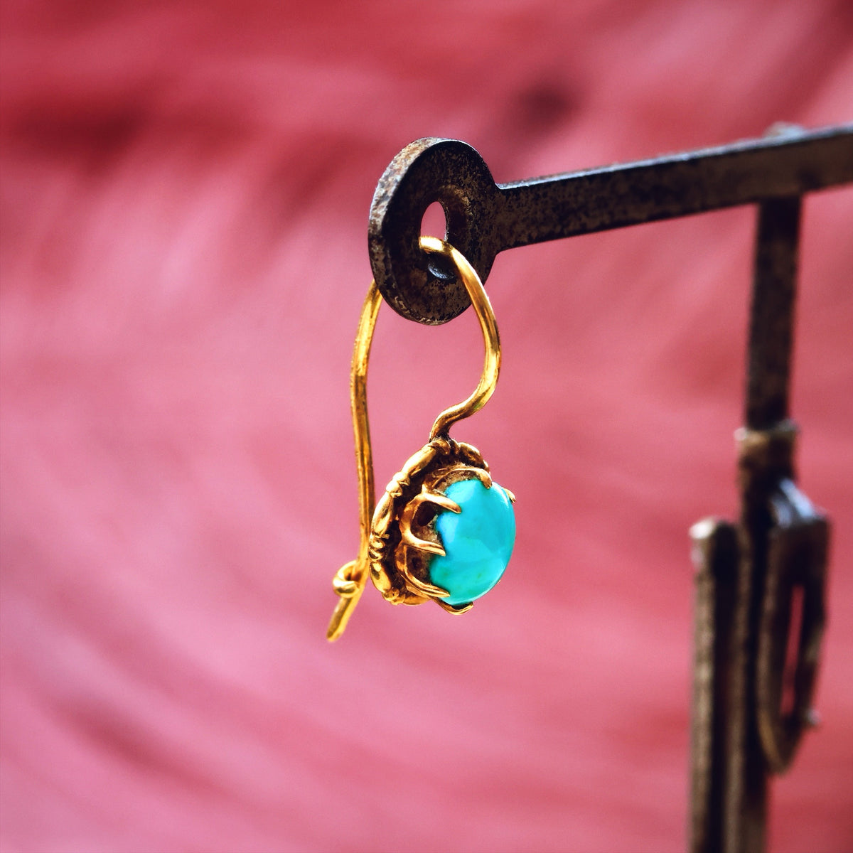 Cute! Antique 15ct Gold & Turquoise Earrings
