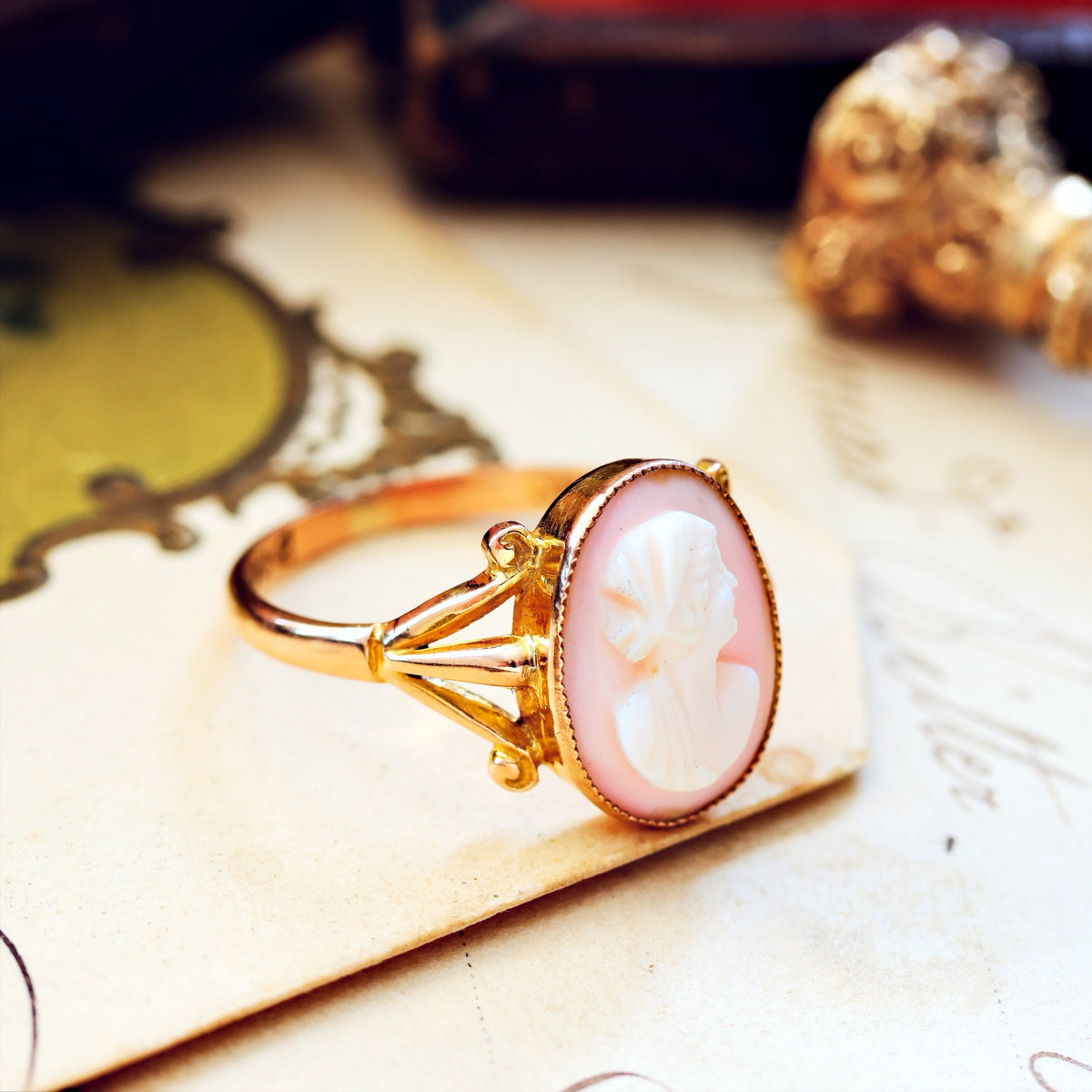 Vintage Grecian Goddess Shell Cameo Ring