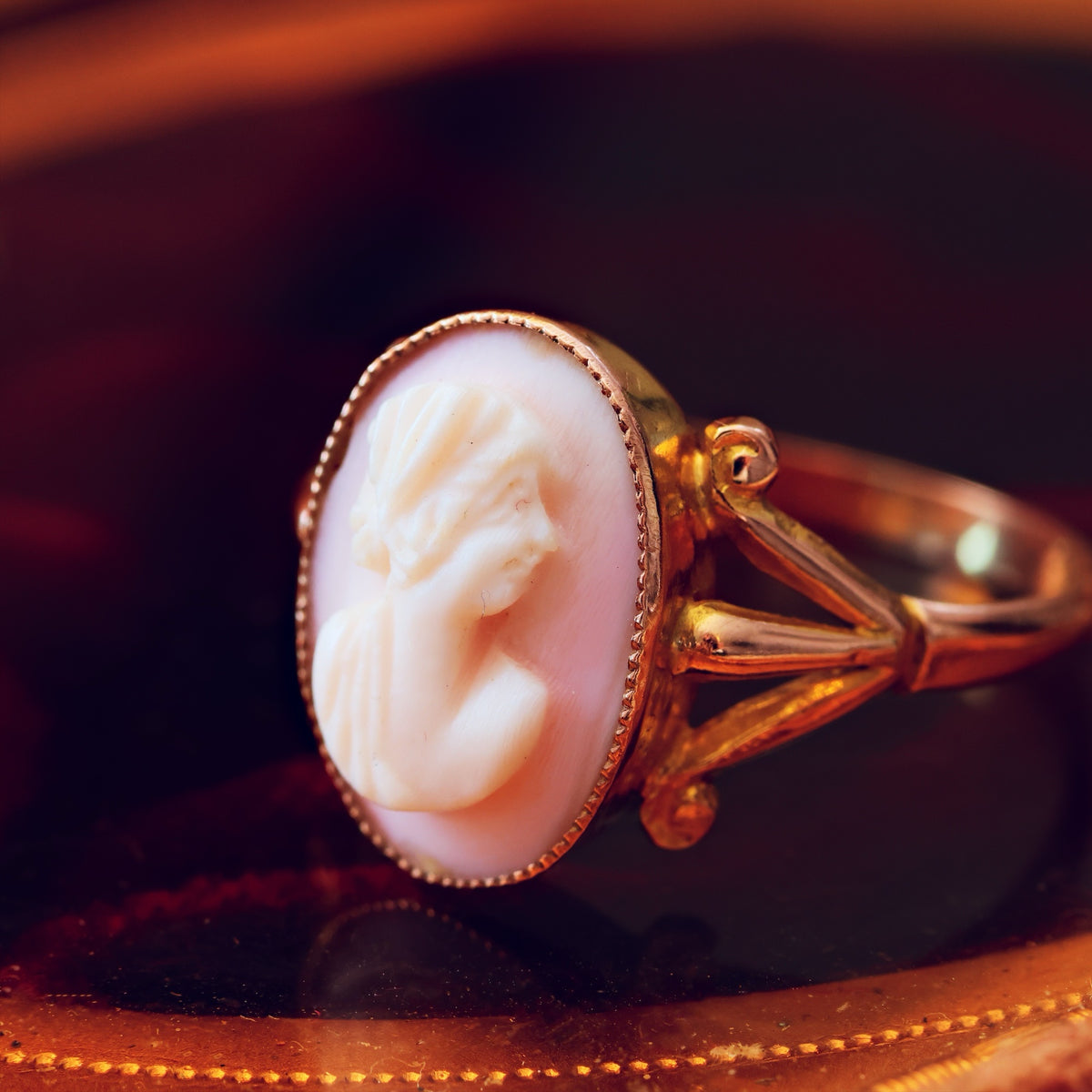 Vintage Grecian Goddess Shell Cameo Ring
