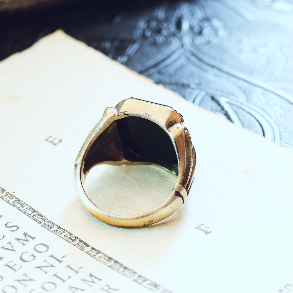 Vintage Hand Carved Allegorical Intaglio Onyx Signet Ring
