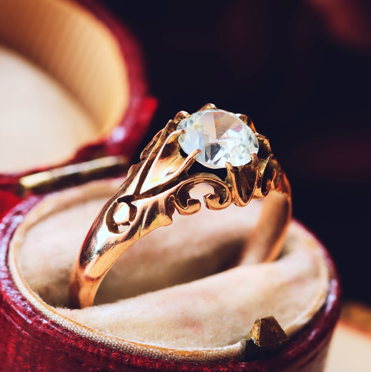Vintage Hand Carved Rose Gold Zircon Ring