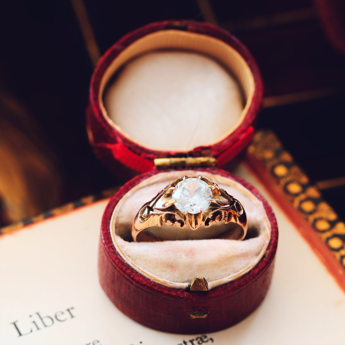 Vintage Hand Carved Rose Gold Zircon Ring