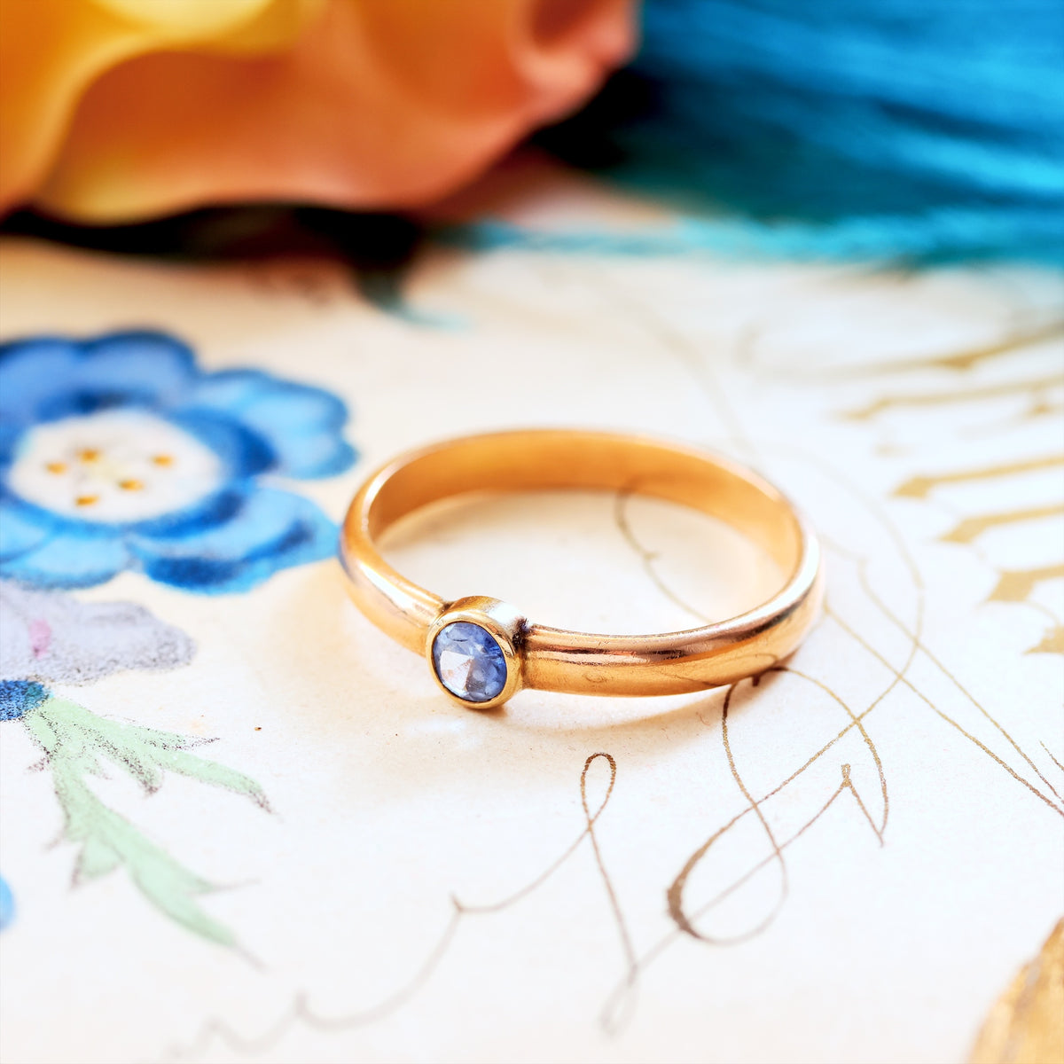 Slender Beauty! Hand Crafted Lilac Sapphire Band Ring