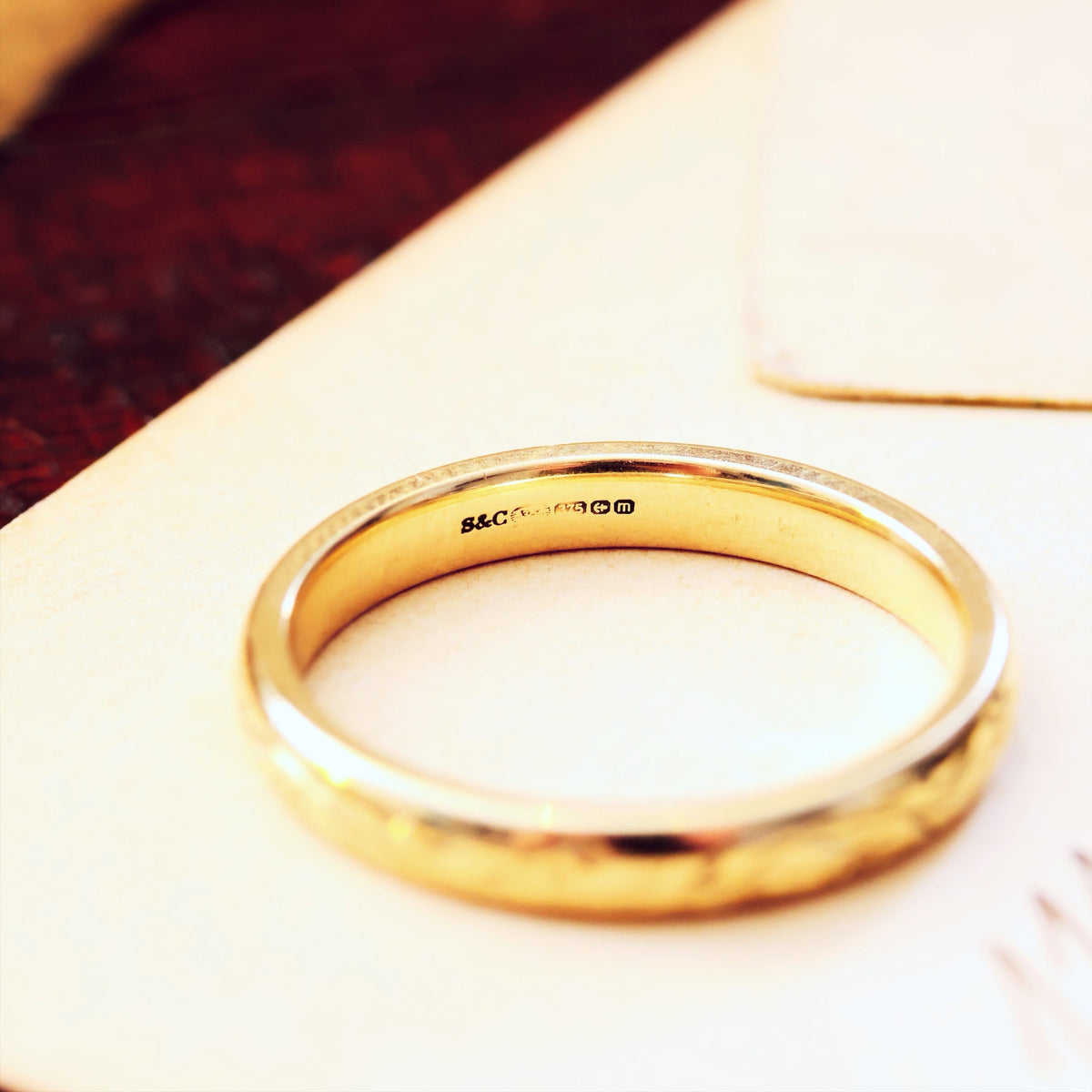 Vintage Size 'O' Hand Engraved 9ct Gold Wedding Ring