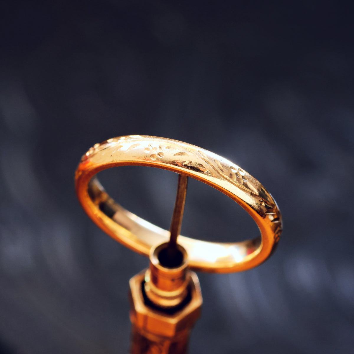 Vintage Size 'O' Hand Engraved 9ct Gold Wedding Ring