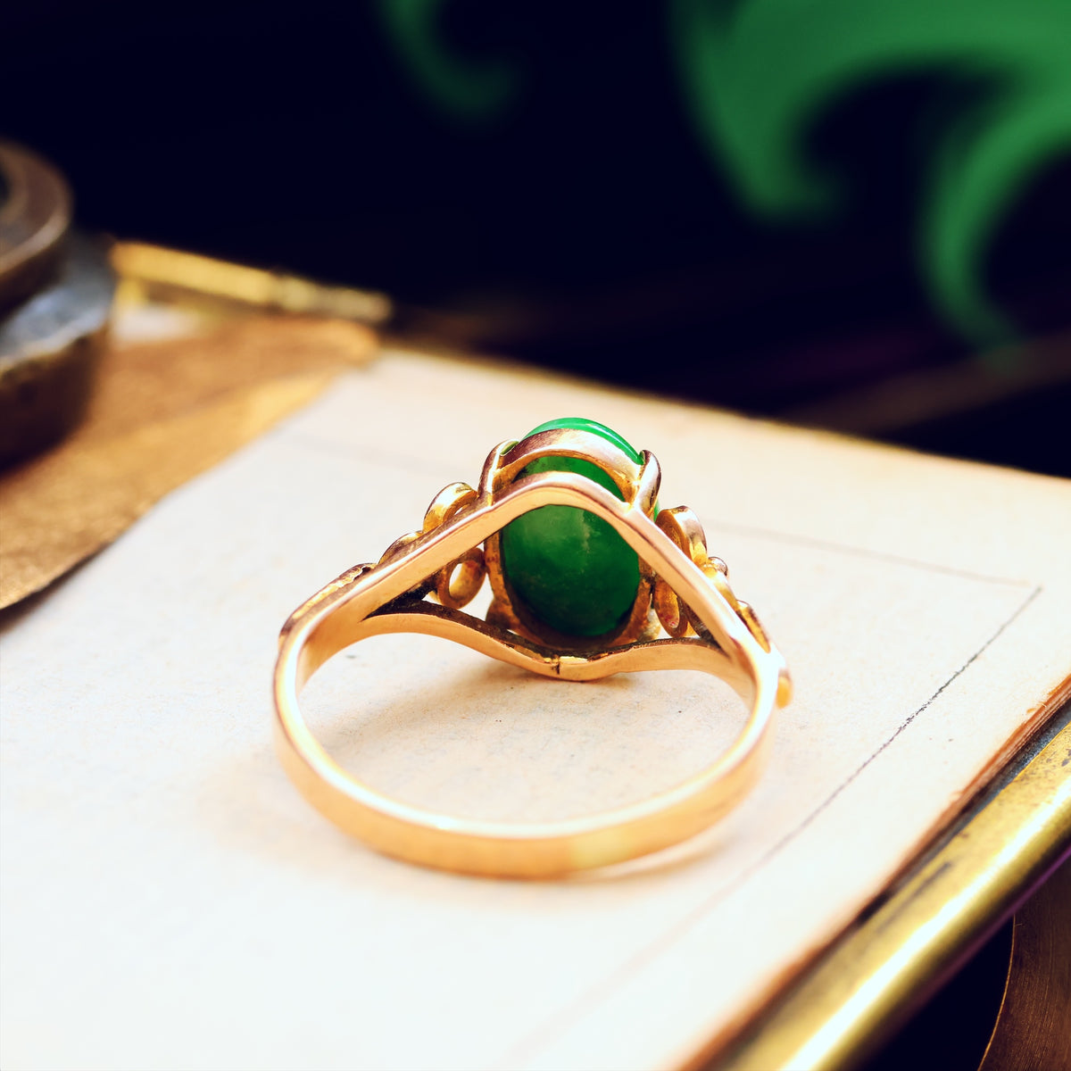 Vintage Mid Century 14ct Gold Jadeite Ring