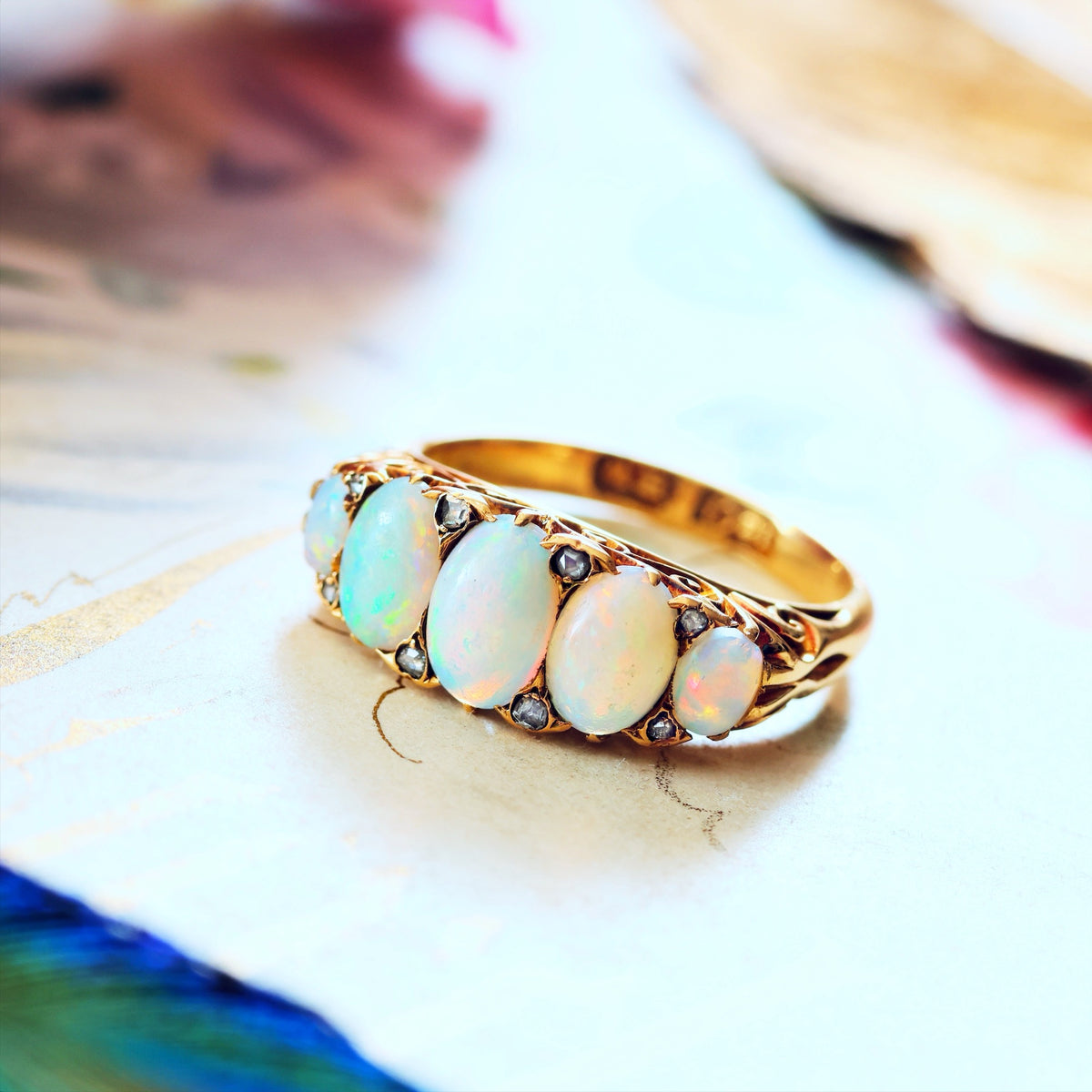 Vintage Opal & Diamond 18ct Gold Ring