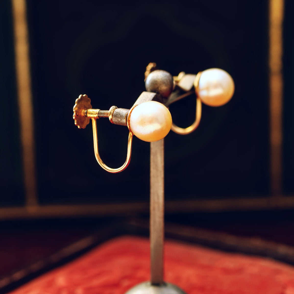 Vintage Cultured Pearl Screw Fix Earrings