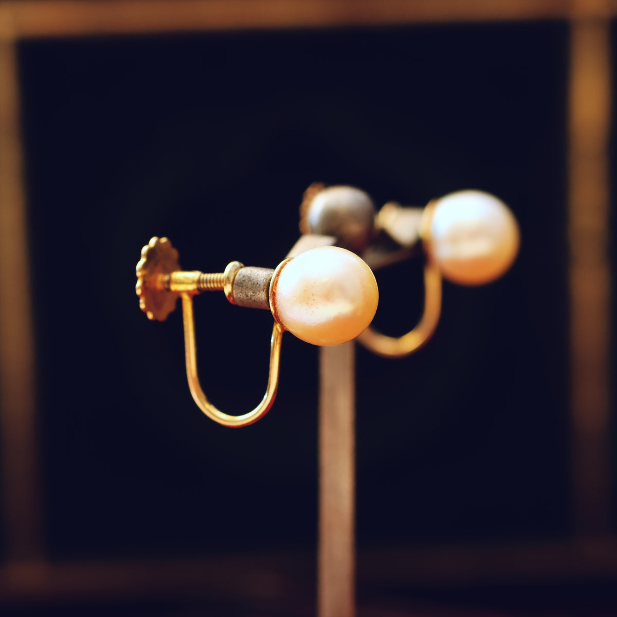 Vintage Cultured Pearl Screw Fix Earrings