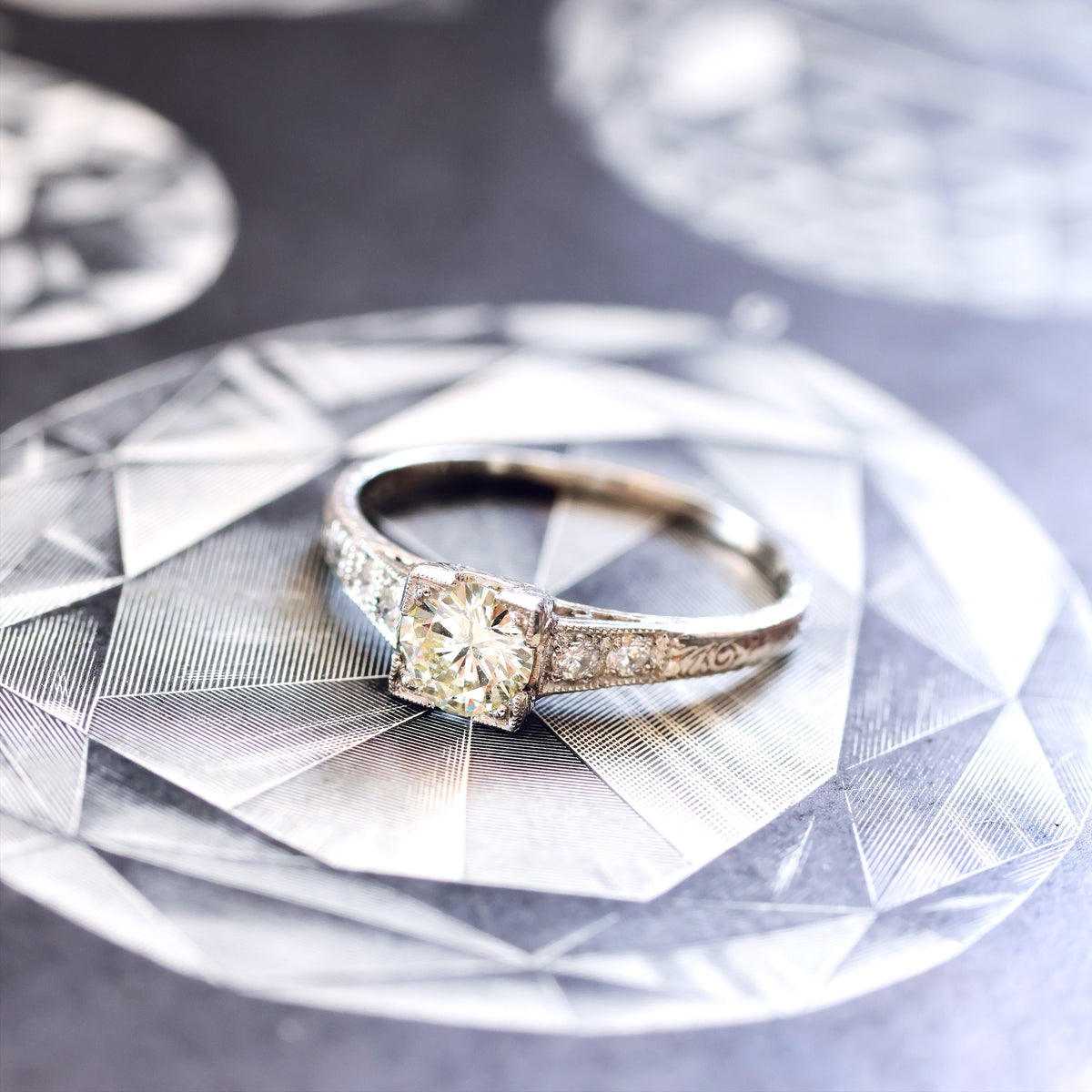 Lovely Quality Vintage Platinum & Diamond Engagement Ring