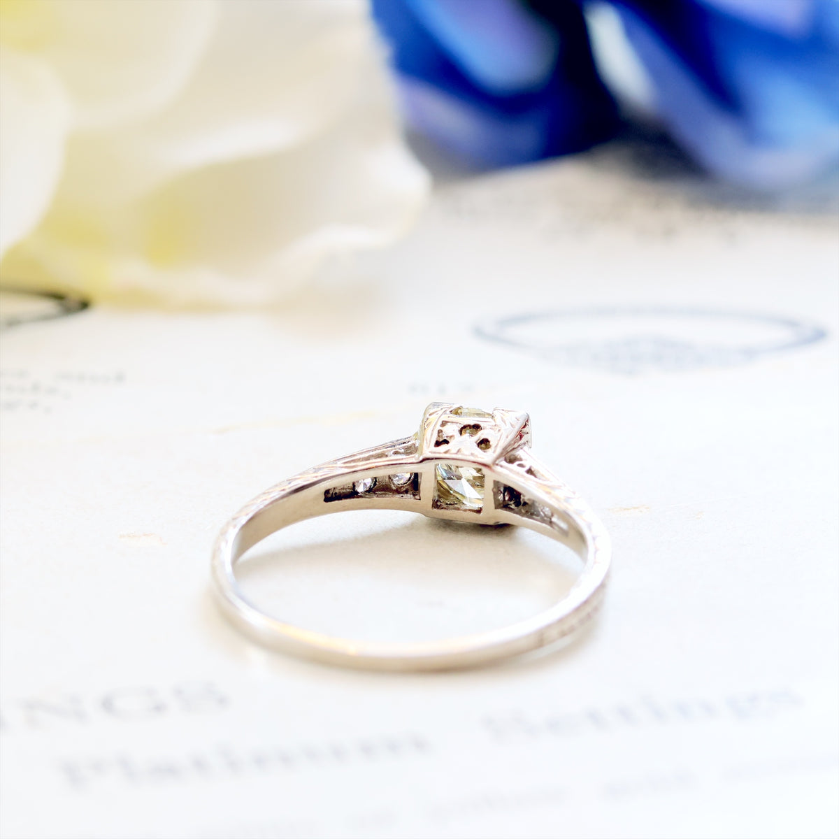 Lovely Quality Vintage Platinum & Diamond Engagement Ring