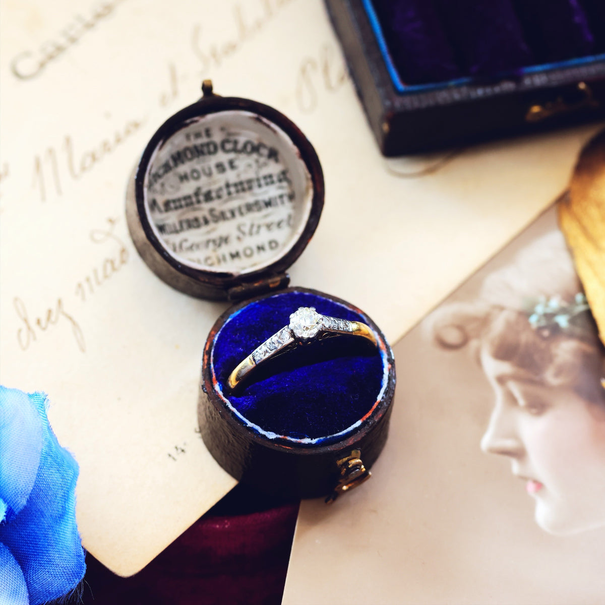 Vintage Glitter! Recycled Diamond Engagement Ring