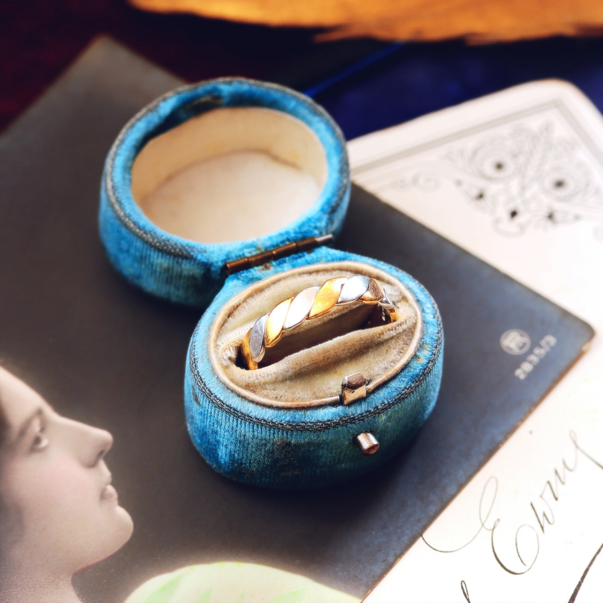 Vintage Size 'O' Two Colour Twist Wedding Band