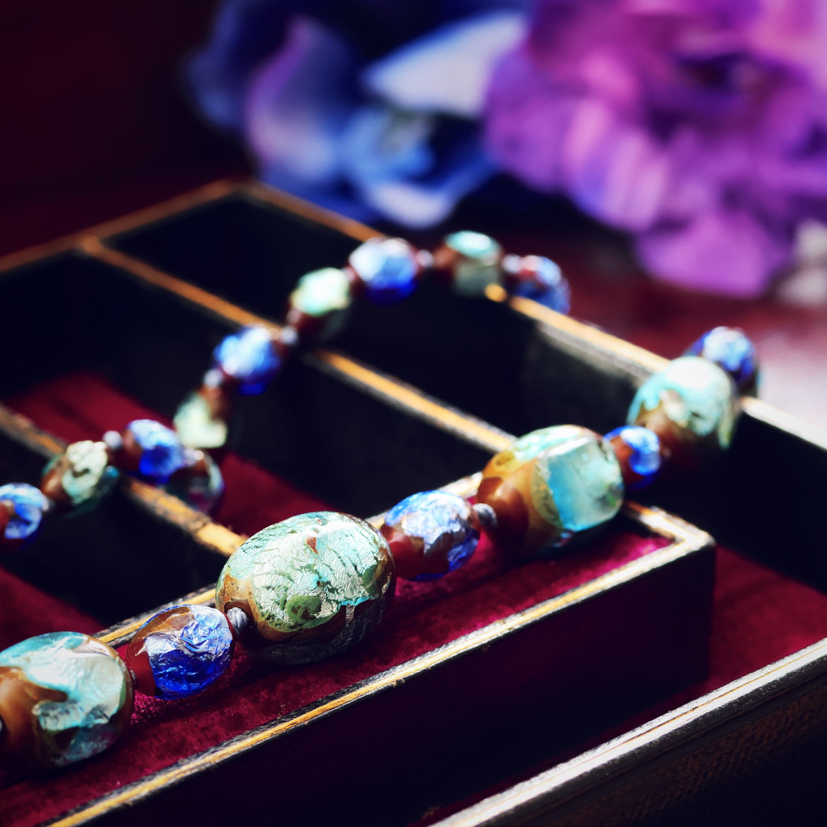 Vintage Venetian Foiled Glass Bead Necklace