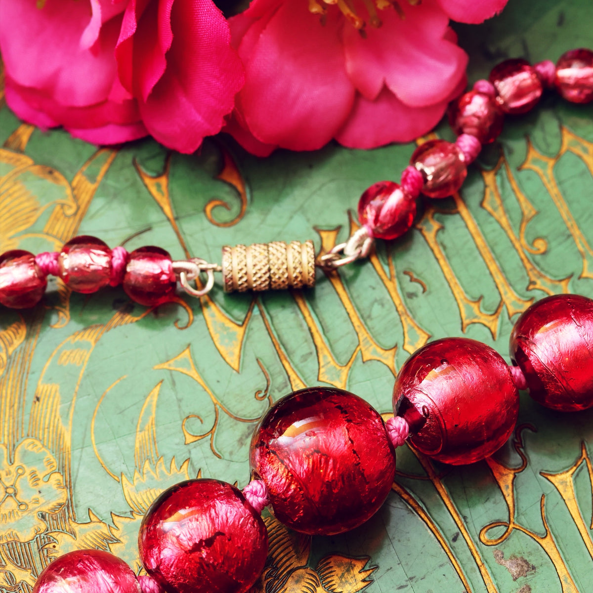 Vintage Venetian Foiled Glass Bead Necklace