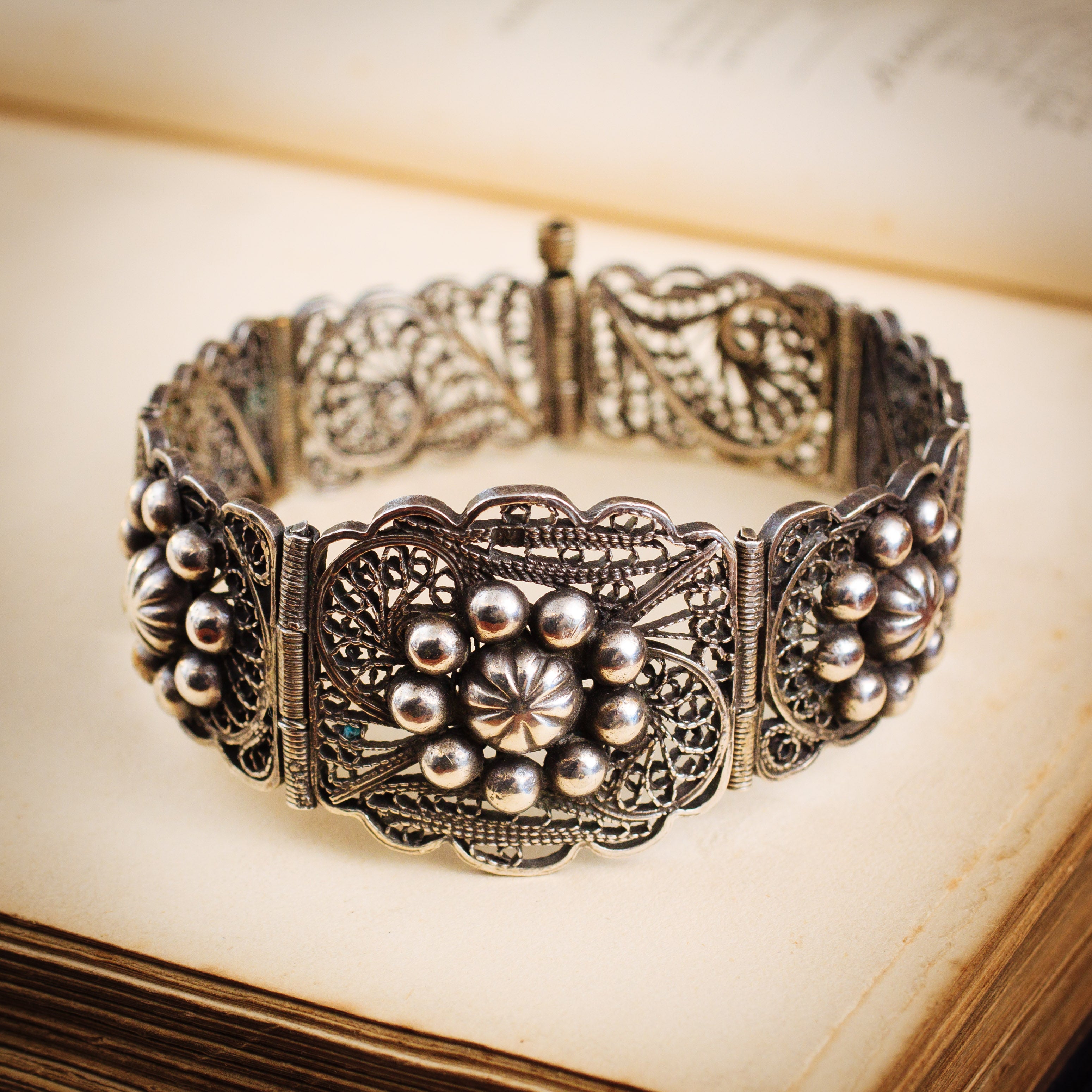 Vintage sterling silver filigree bracelet discount