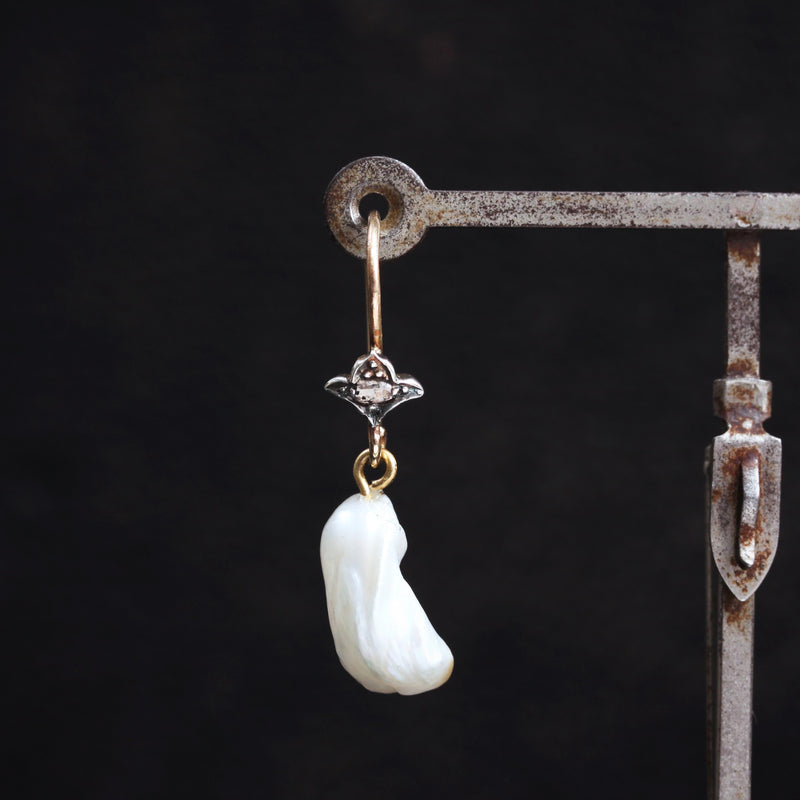 Natural Freshwater Wing Pearl and Diamond Earrings