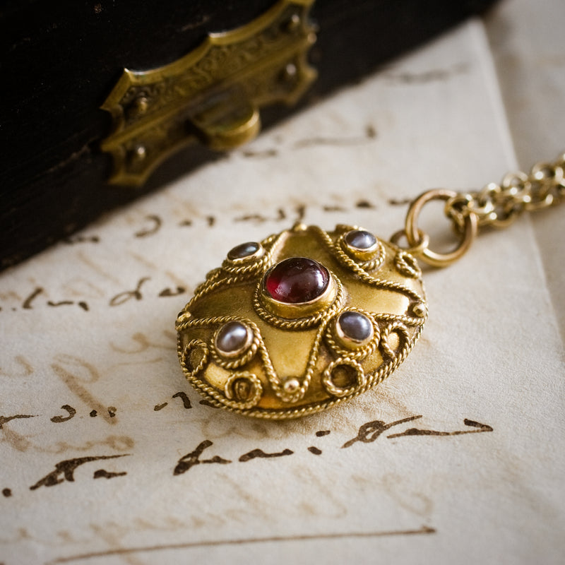 Heirloom Victorian Antique Etruscan Revival Locket Fetheray