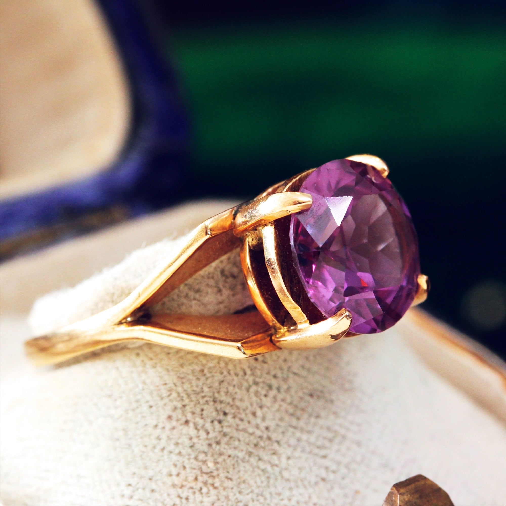 Alexandrite Amethyst Diamond Twist 'One Heart' ring - 14K White Gold  |JewelsForMe