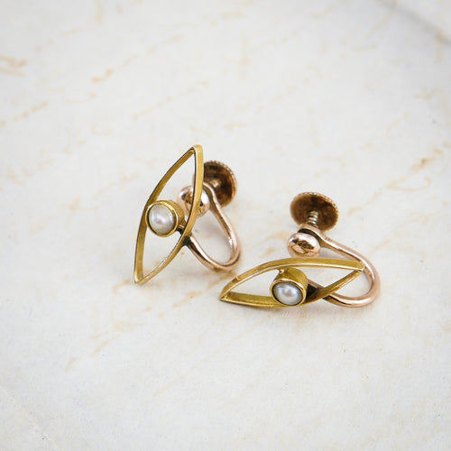 A Pair of Vintage Seed Pearl 9ct Gold Screw Fit Earrings