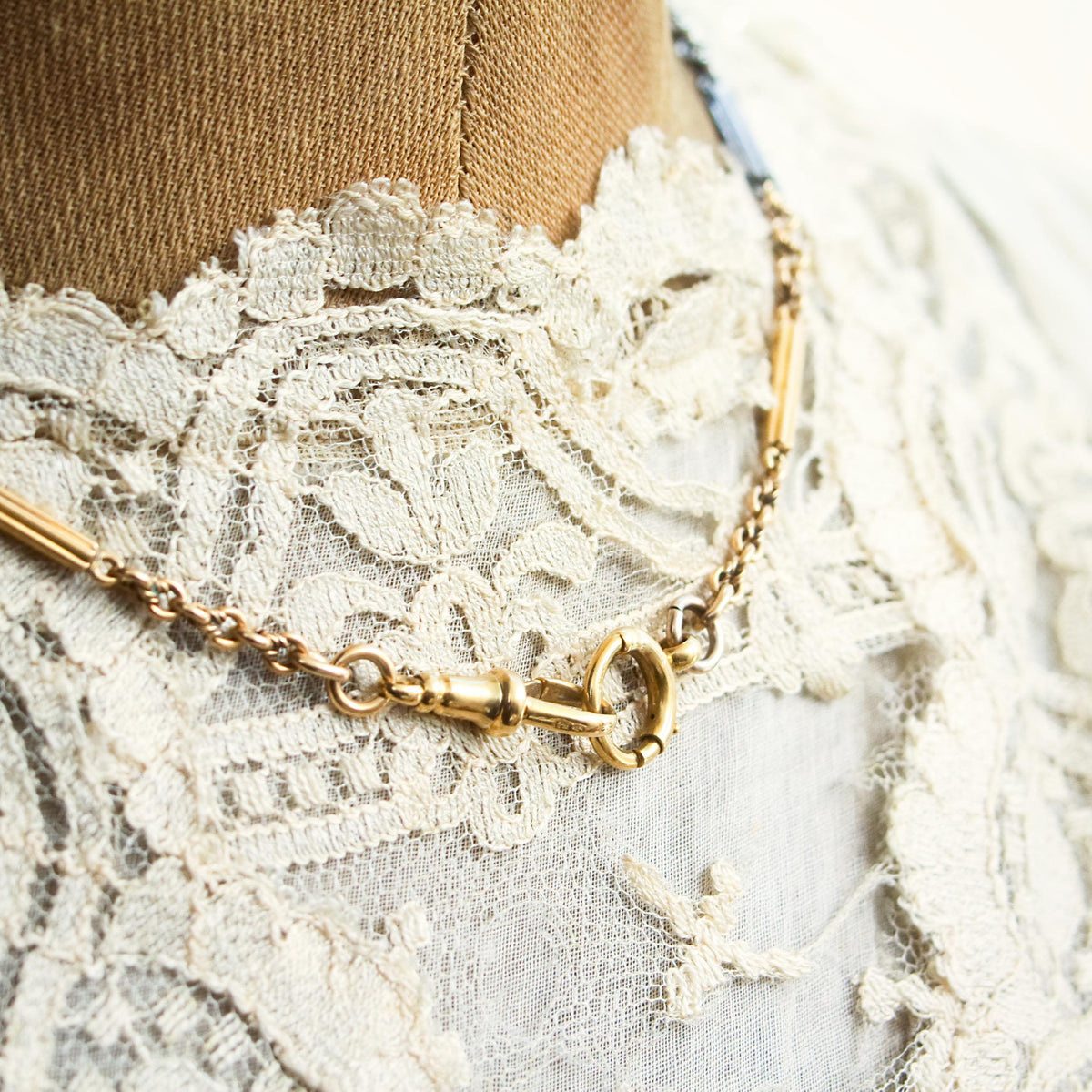 Luxurious Vintage 18ct Gold Watch Chain Necklace