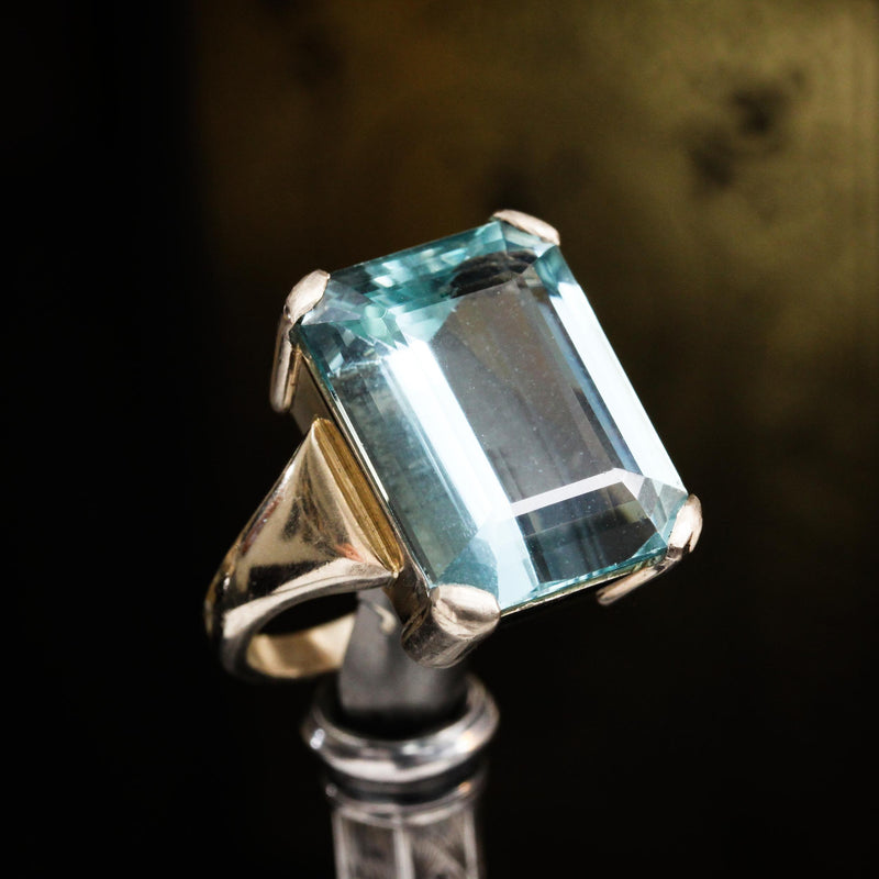 Superb Vintage Certificated Natural Aquamarine Cocktail Ring