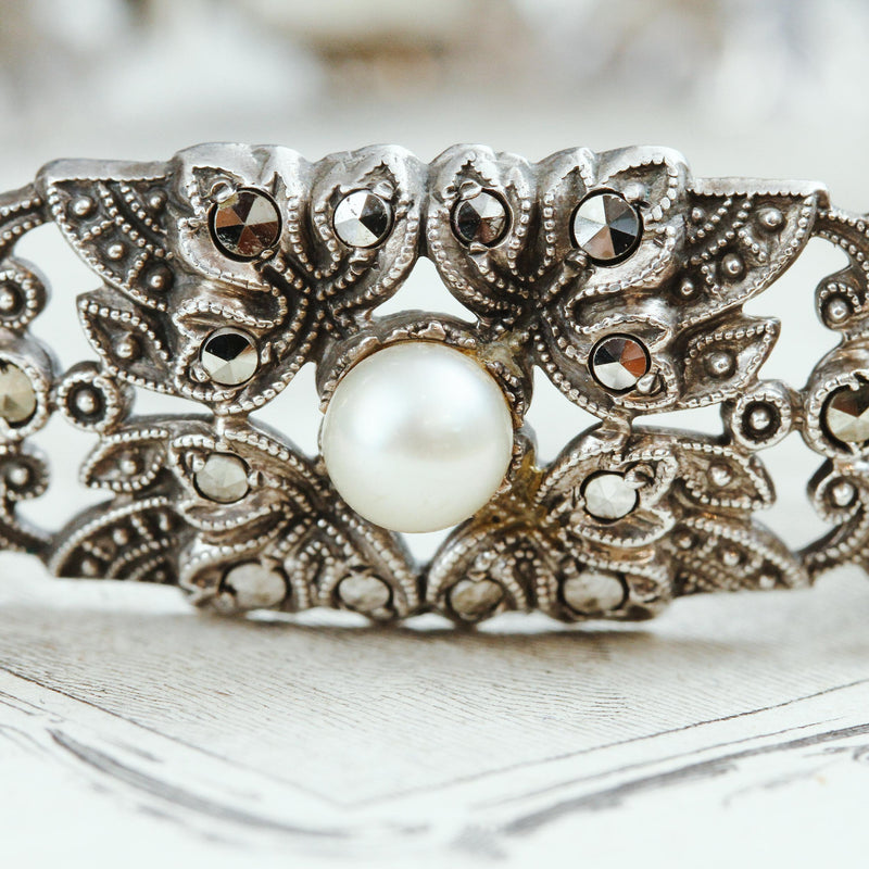 Vintage pearl new arrivals bracelet