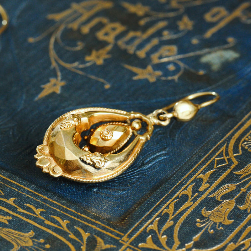 Antique 18ct Gold Drop Earrings