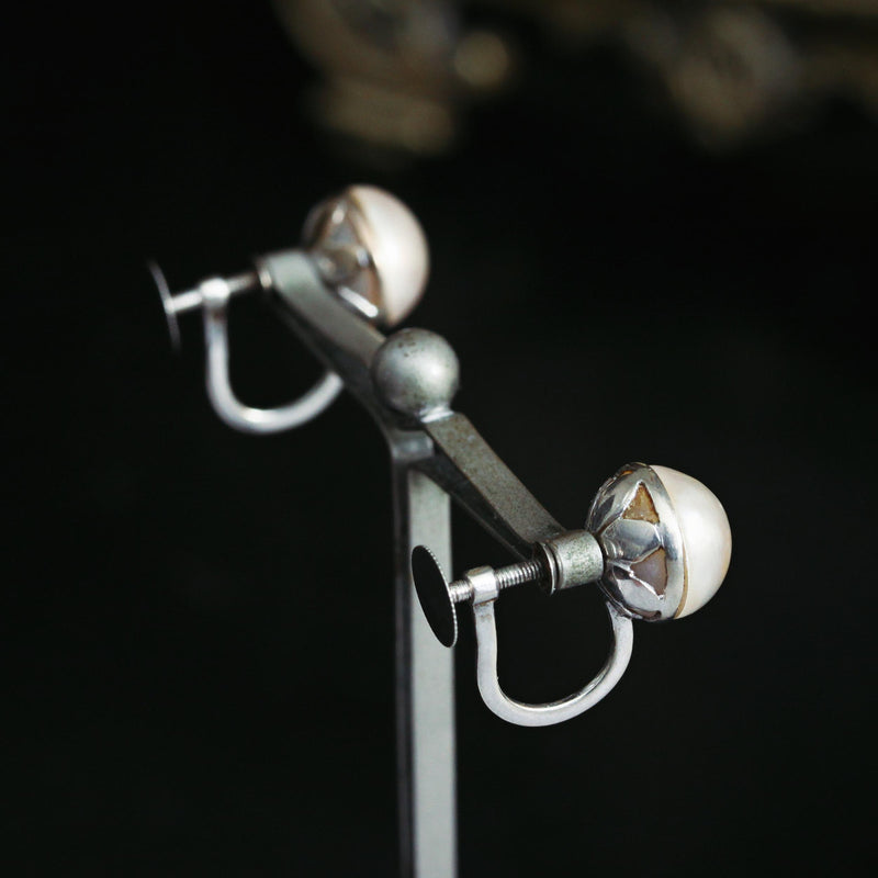 Vintage Mabe Pearl & 9ct White Gold Screw Earrings