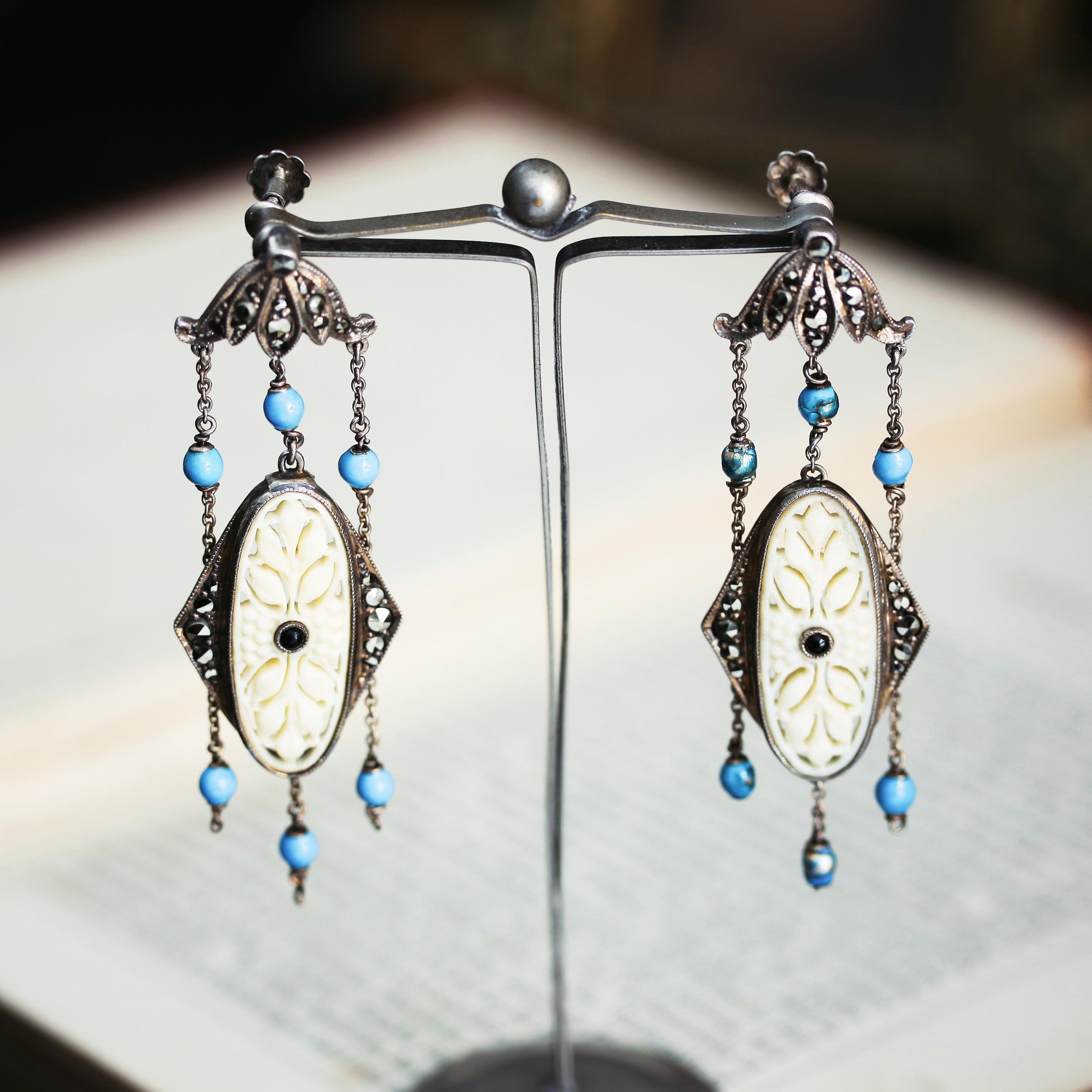 Vintage sale style earring