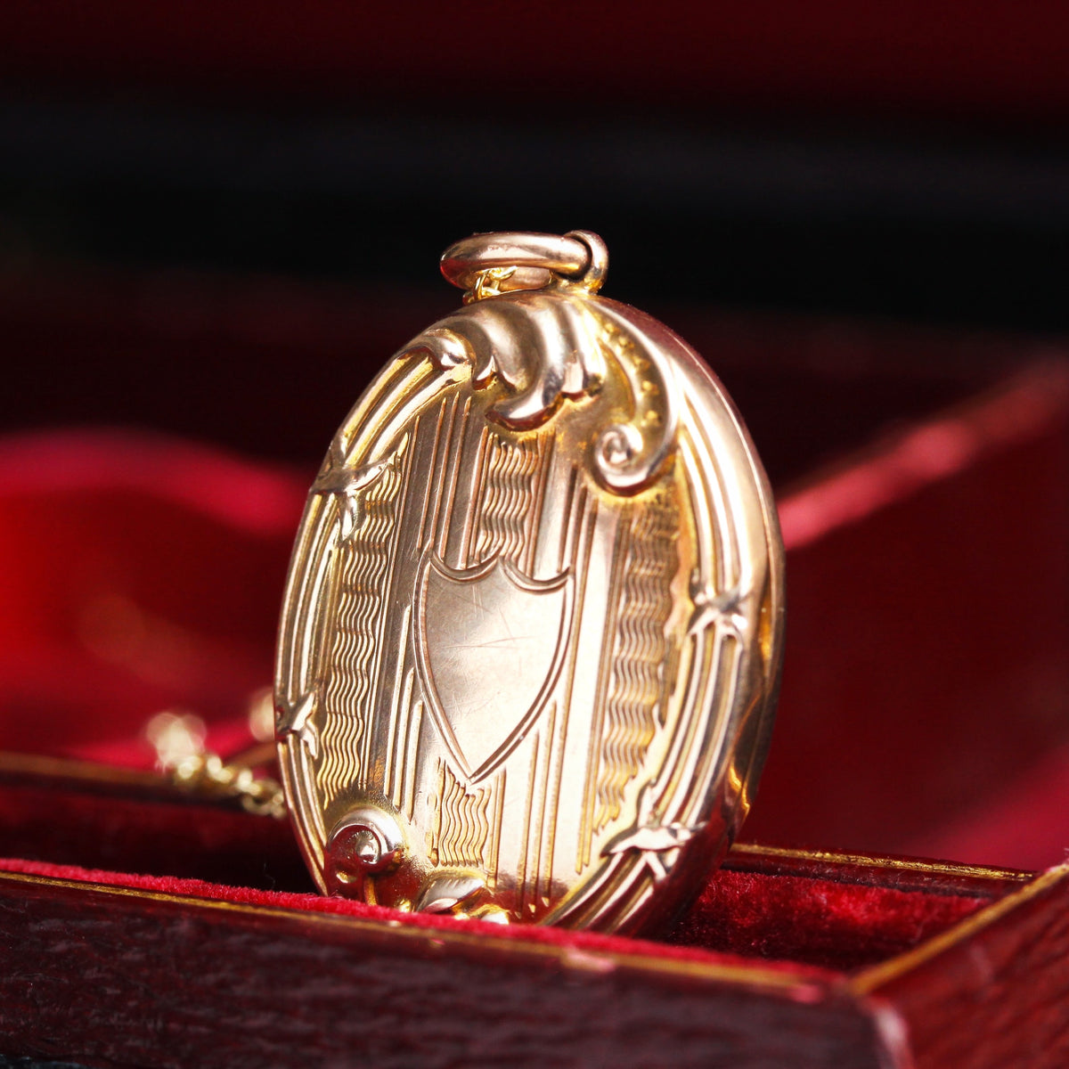 An Antique Edwardian Era Gold Locket