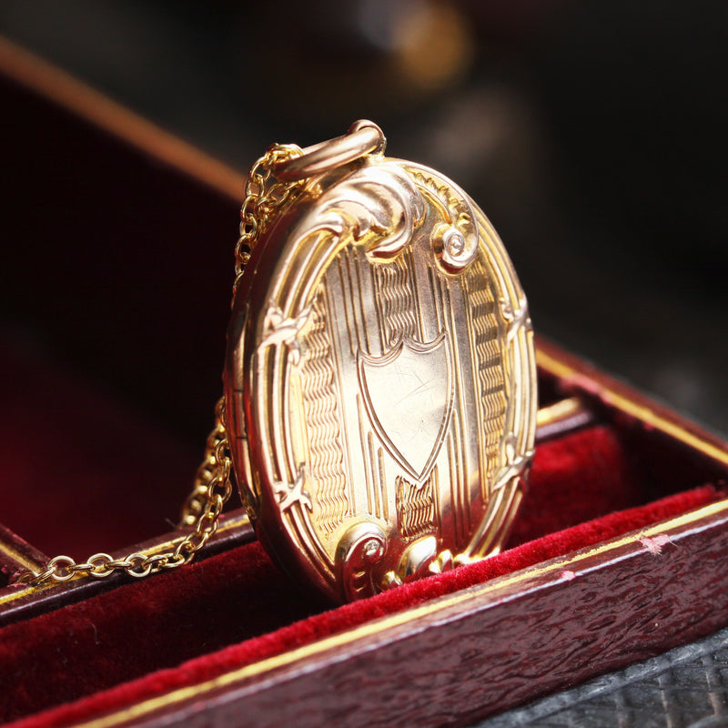 An Antique Edwardian Era Gold Locket