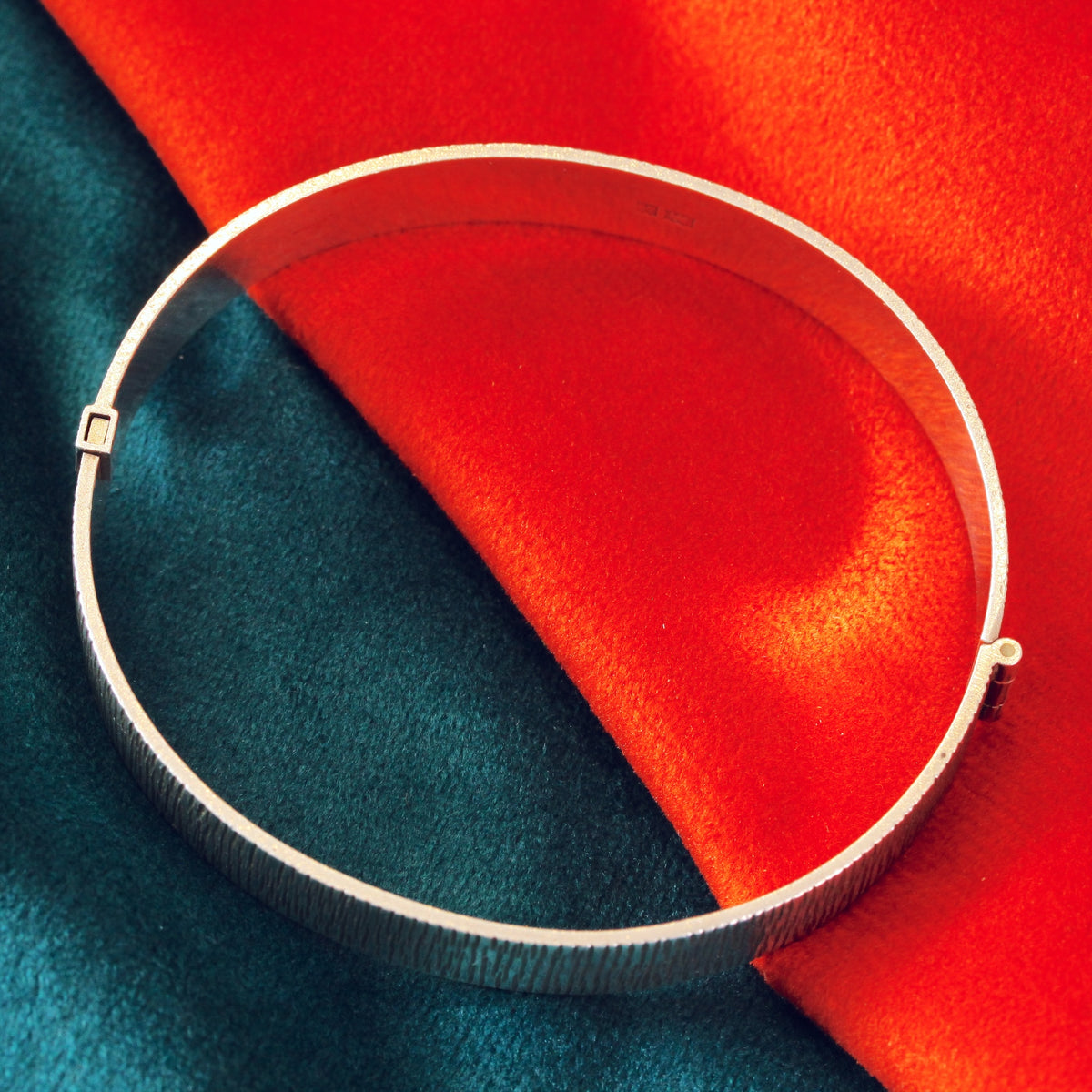 Statement Date 1973 Bark Effect Silver Bangle