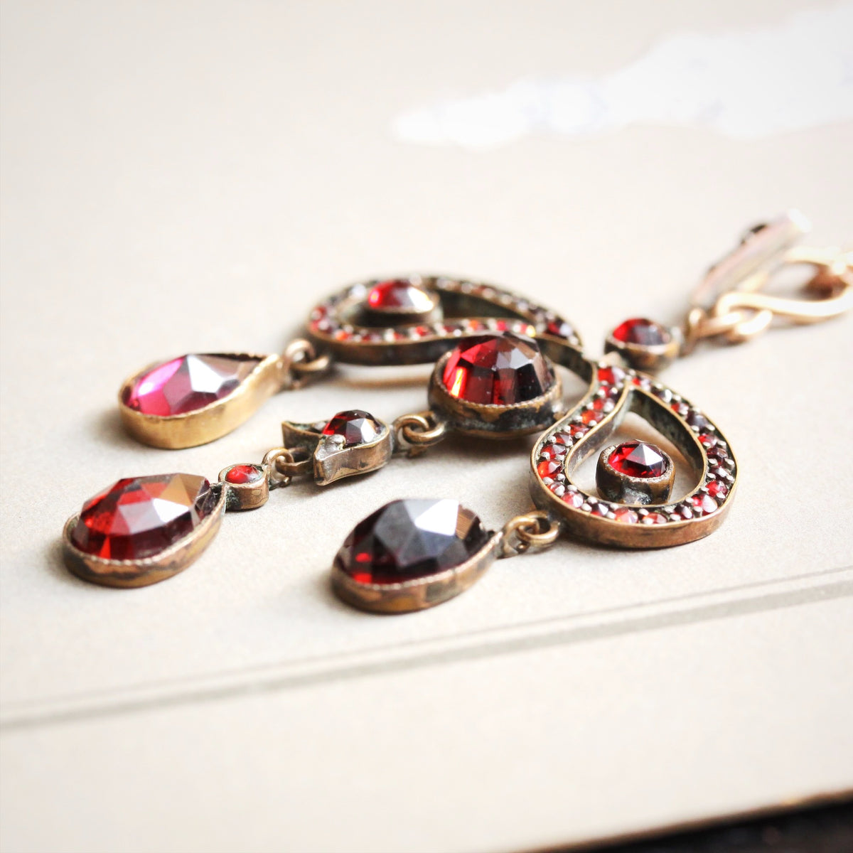 Vintage Rose Cut Bohemian Garnet Pendant