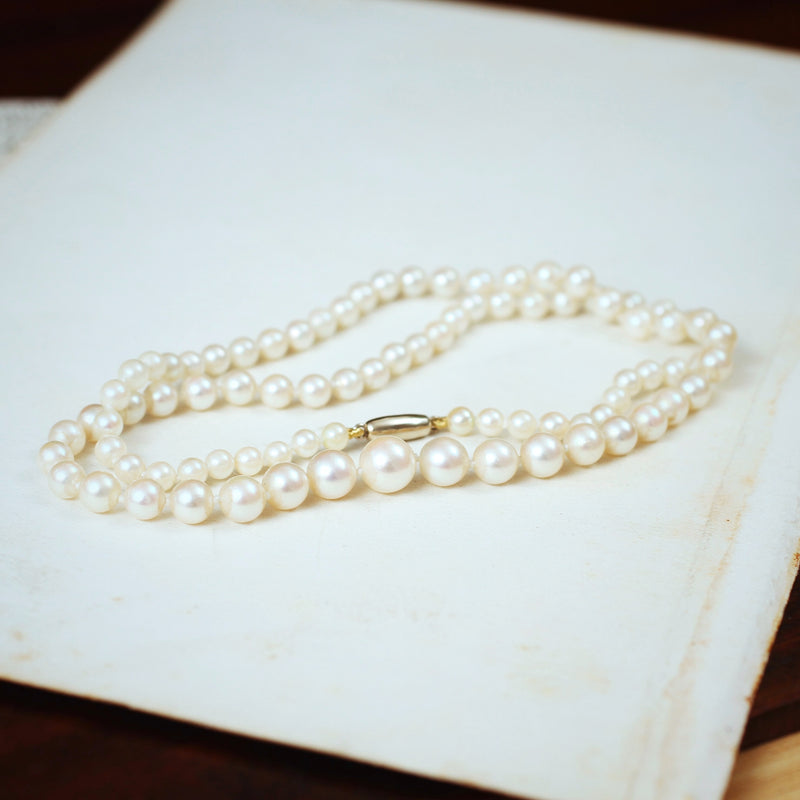 Pretty Vintage Cultured Saltwater Pearl Necklace