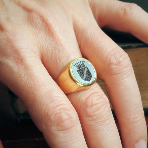 Super Quality 18ct Gold Intaglio Crest Signet Ring